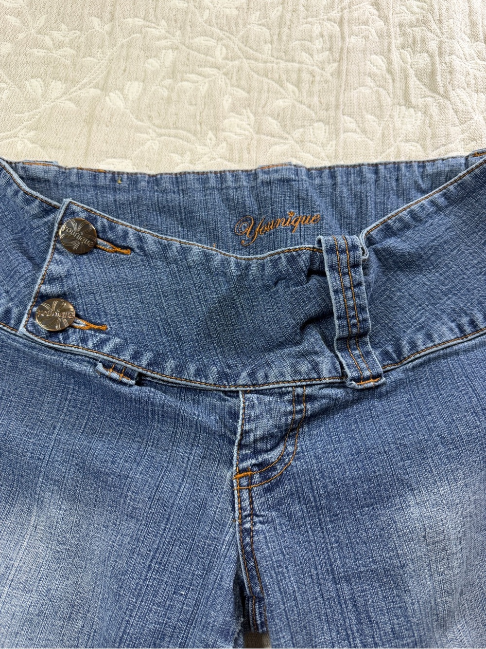 Younique Women's Low Rise Y2K Capri Jeans - Size 11 - Picture 8 of 11